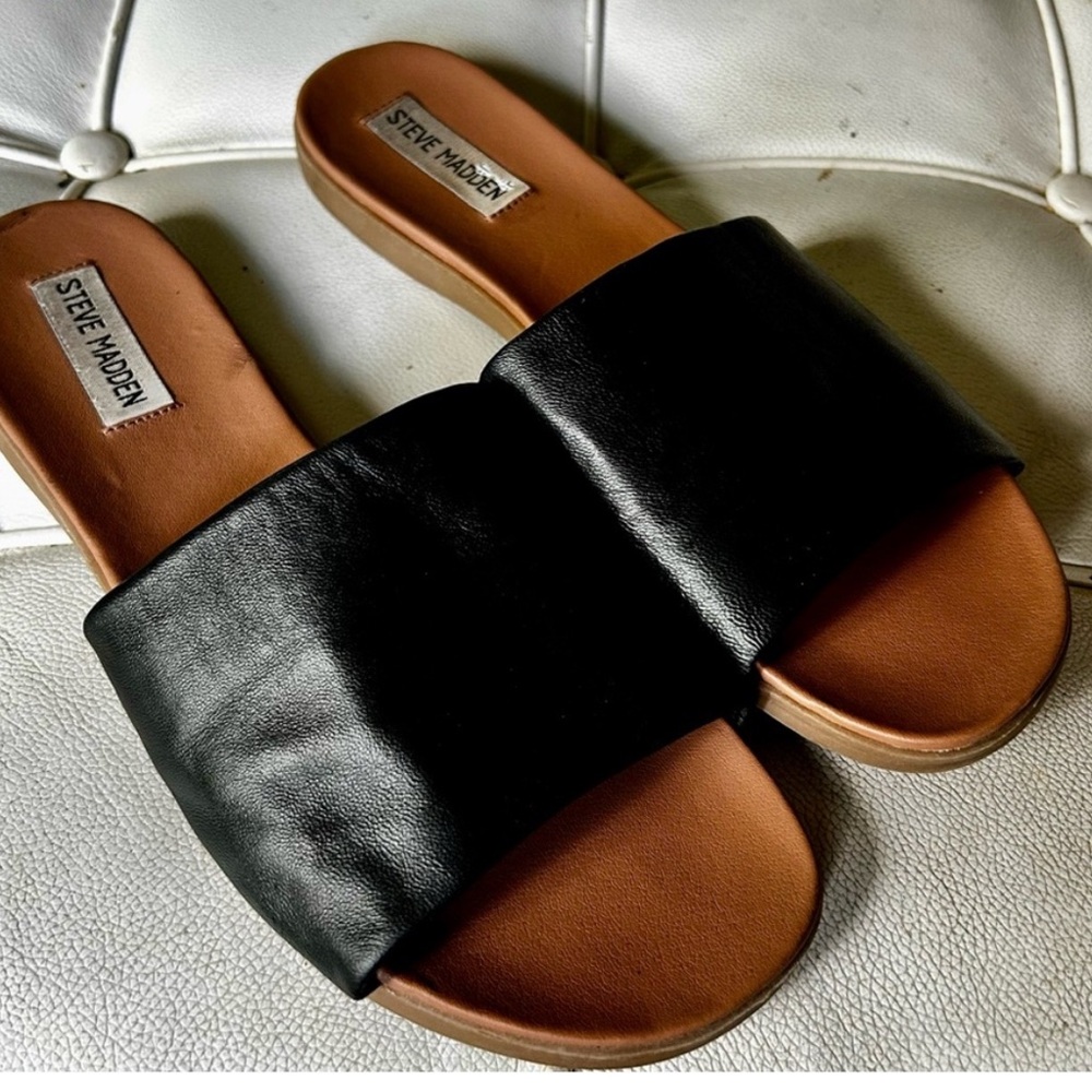 Steve Madden Black Leather Slide Sandals